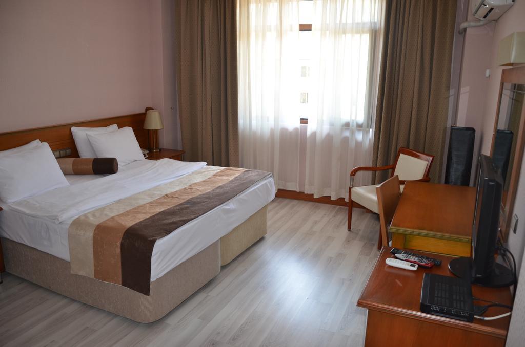 Talia Hotel & Spa ספנג'ה מראה חיצוני תמונה